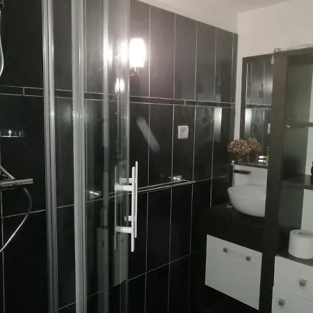 Апартаменты Floreva 43 Proche Et Thalasso Конкарно